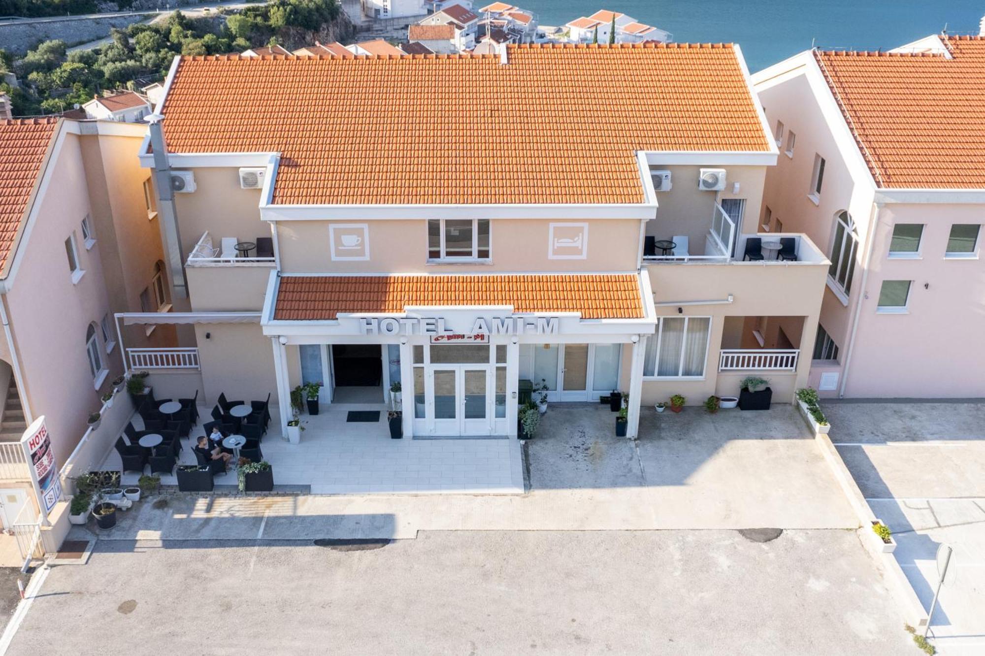 Hotel Ami-M Neum Exterior foto