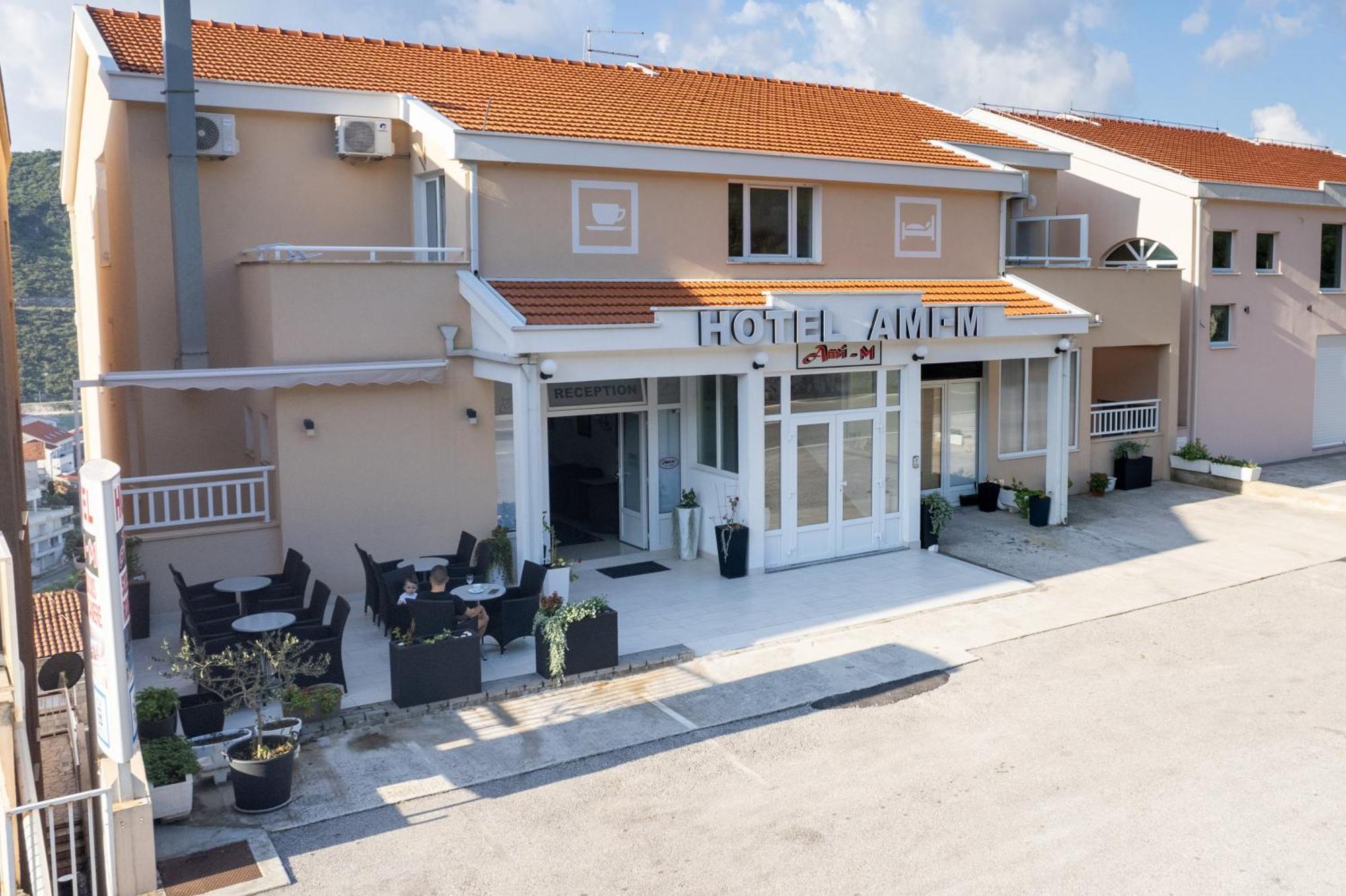 Hotel Ami-M Neum Exterior foto